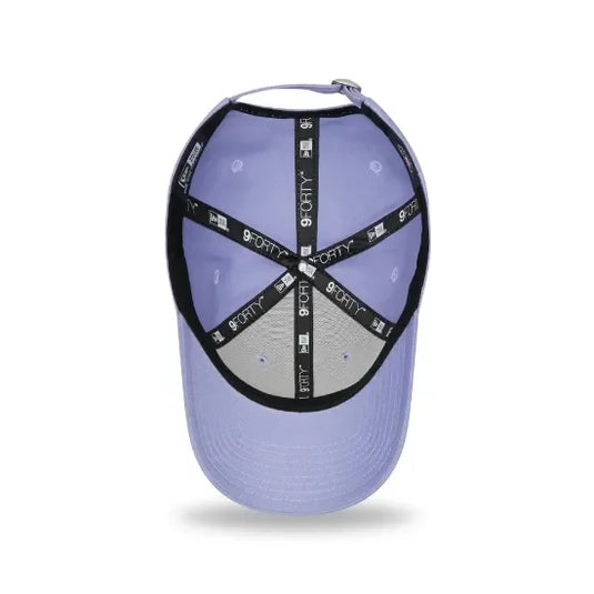 Gorra New Era New York Yankees 9Forty League Essential, Lila - Tinino Baseball & Sports