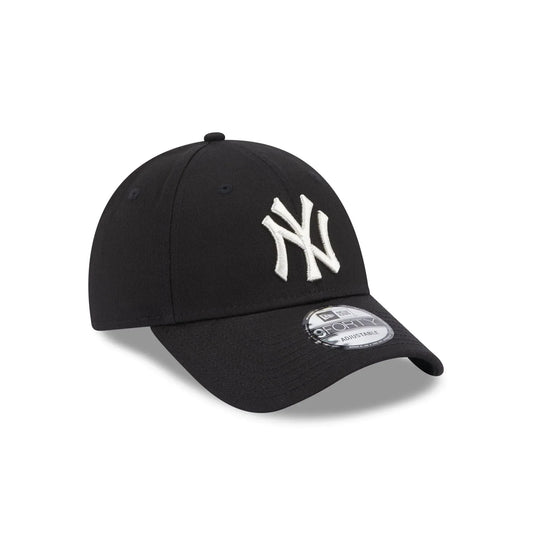 New York Yankees Metallic Logo Womens Black 9FORTY Adjustable Cap - Tinino Baseball & Sports