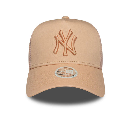 Gorra New Era Yankees MLB League Essential 9FORTY A-Frame Trucker Mujer Naranja Pastel