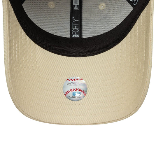 Gorra New York Yankees MLB Rose 9FORTY Mujer Crema