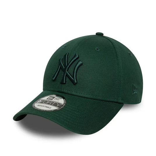 Gorra New York Yankees MLB Essential 9FORTY Verde - Tinino Baseball & Sports