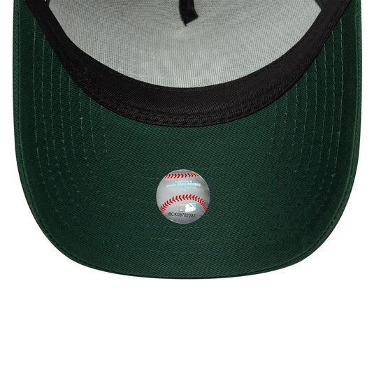 Gorra New Era New York Yankees MLB League Essential 9FORTY A-Frame Trucker Verde - Tinino Baseball & Sports