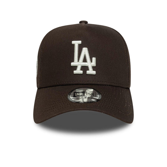 Gorra New Era LA Dodgers MLB Sidepatch 9FORTY E-Frame Marrón Oscuro - Tinino Baseball & Sports