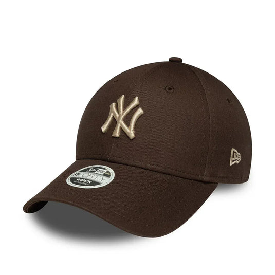 Gorra New Era New York Yankees MLB League Essential 9FORTY Mujer Marrón Oscuro - Tinino Baseball & Sports