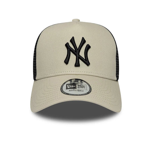 Gorra New York Yankees MLB League Essential 9FORTY A-Frame Beige