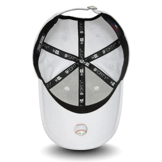 Gorra New Era New York Yankees Essential Womens White 9FORTY - Tinino Baseball & Sports