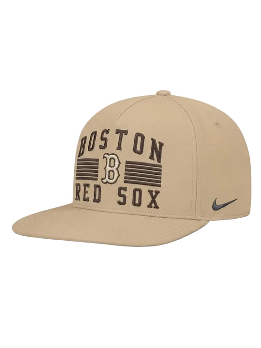 Gorra Nike Pro High Crown Boston Red Sox – Desert Khaki & Chocolate