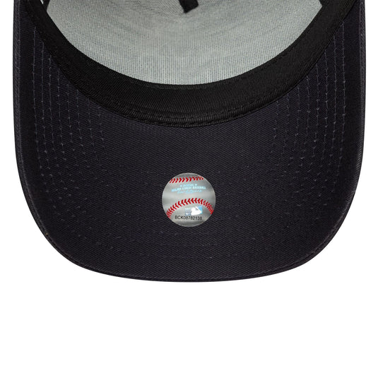 Gorra New Era New York Yankees MLB Outline 9FORTY E-Frame Trucker Navy
