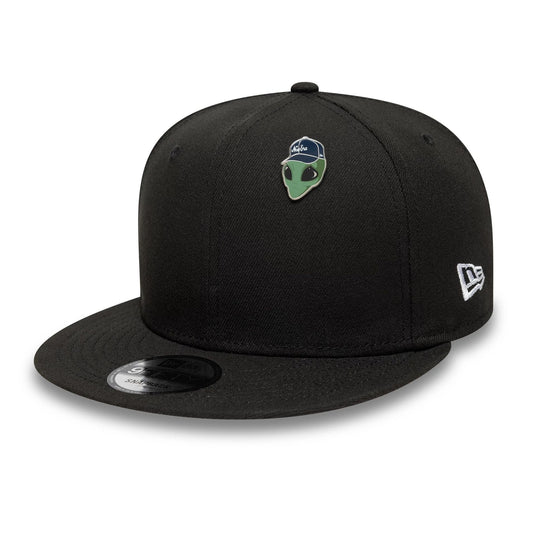 Pin New Era Alien Negro
