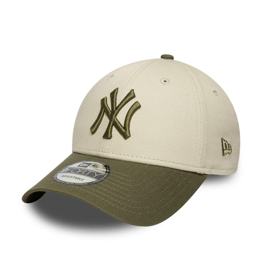 Gorra New Era New York Yankees MLB Sidepatch 9FORTY Beige - Tinino Baseball & Sports