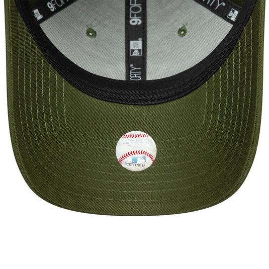 Gorra New Era New York Yankees MLB League Essential 9FORTY Verde Oscuro - Tinino Baseball & Sports