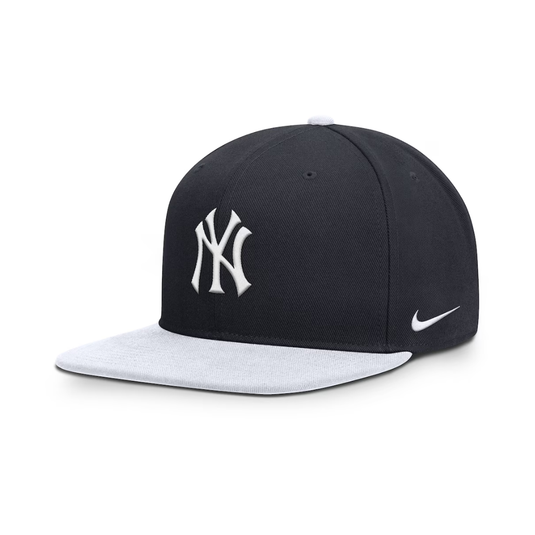 Gorra Nike Dri-Fit Pro con visera cuadrada estructurada de los Yankees de New York