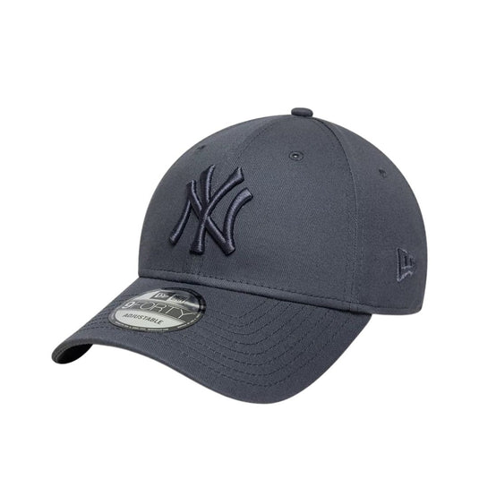 Gorra MLB League Essential New York Yankees 9FORTY Gris