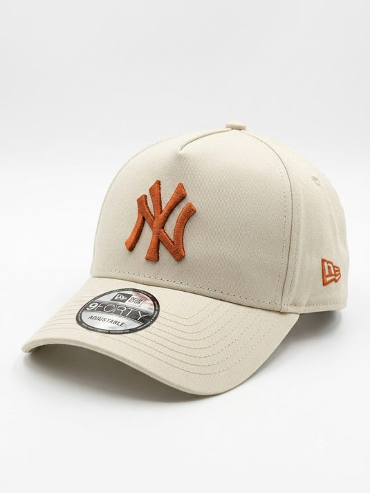 Gorra New Era 9FORTY A-Frame New York Yankees – Off-White & Rust