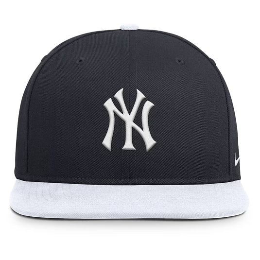Gorra Nike Dri-Fit Pro con visera cuadrada estructurada de los Yankees de New York